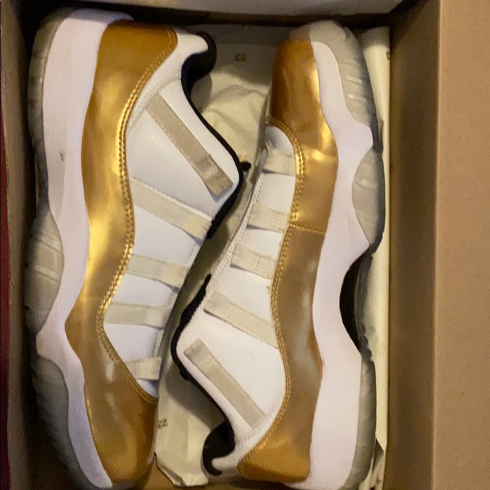 Jordan 11 low